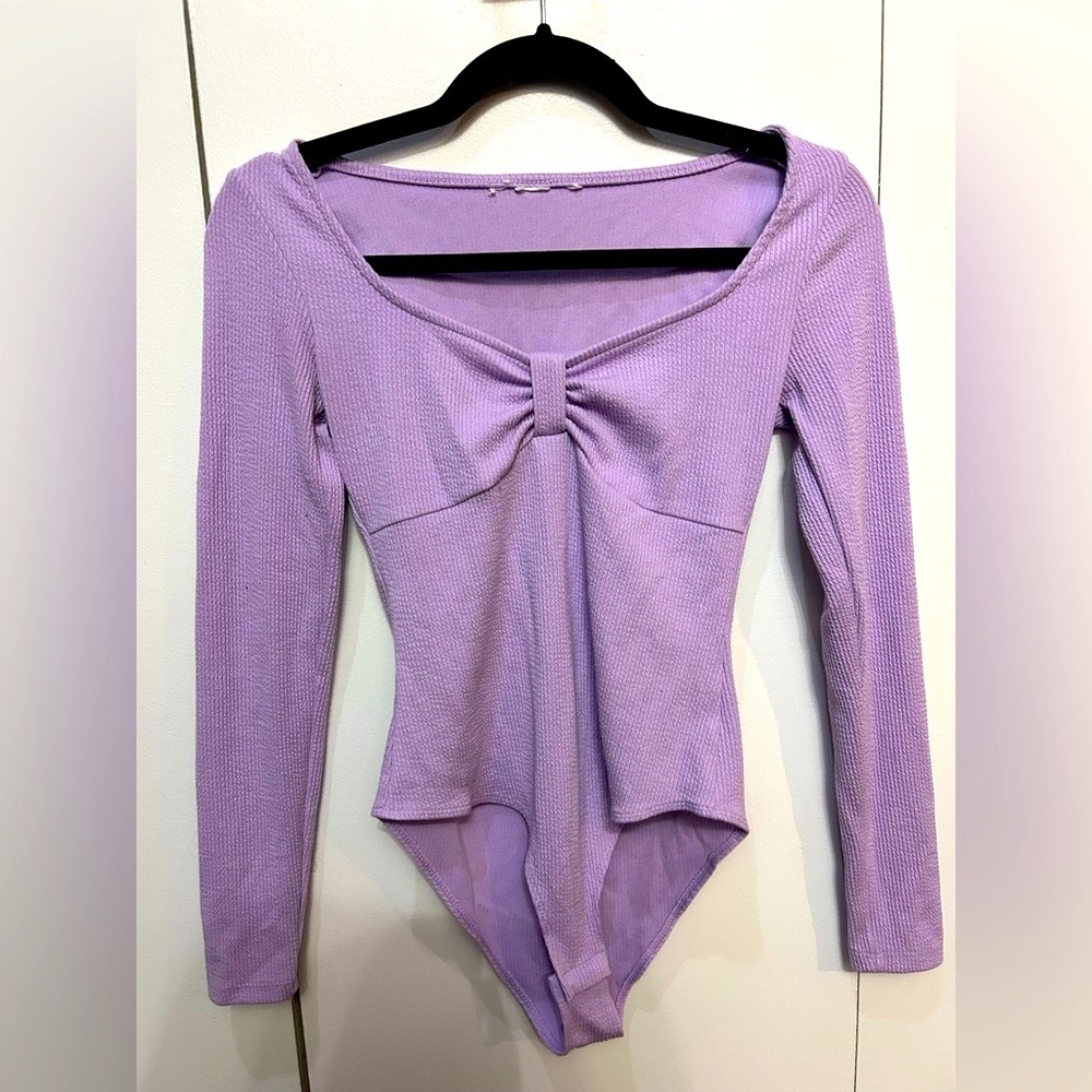 H&M Lilac Long Sleeved Bodysuit With Sweetheart Neckline